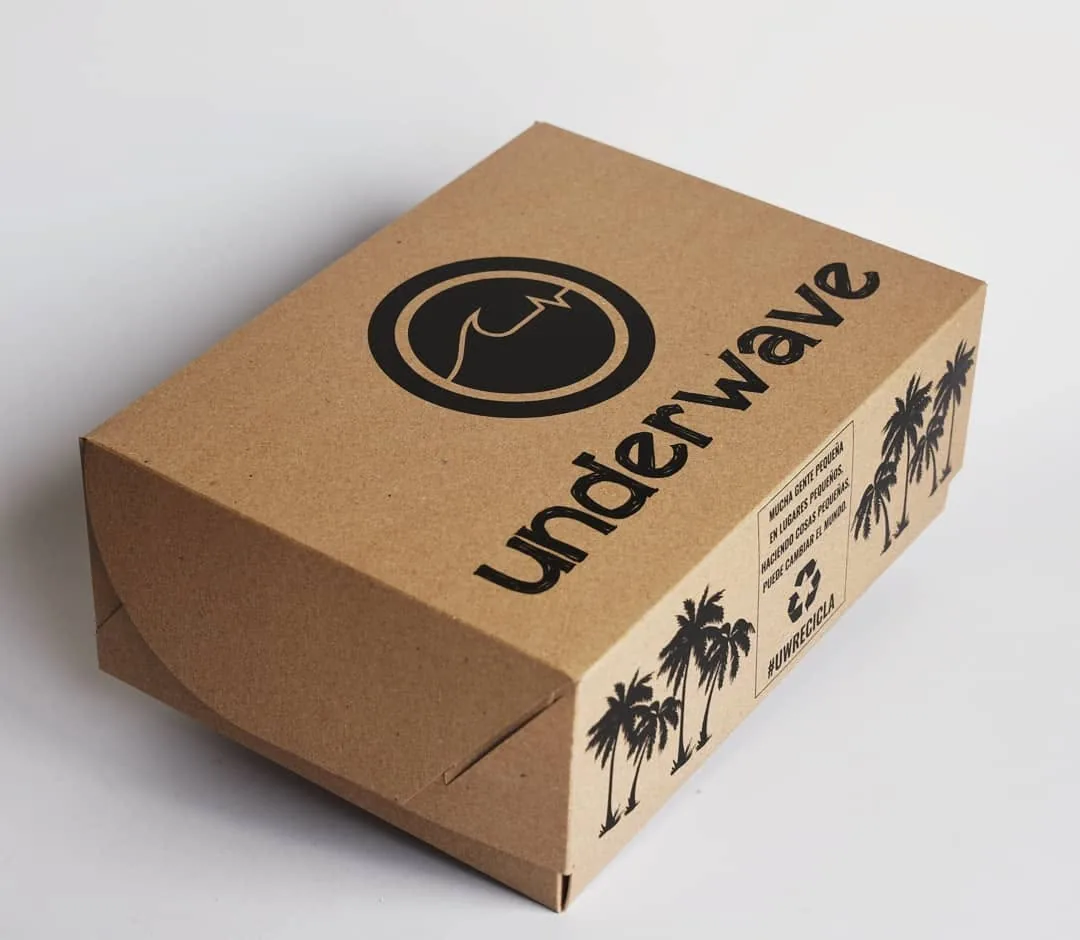 Caja kraft con impresión en negro para comida